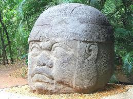 Notas culturales 라틴아메리카의대표적문명 1. 올메카 (olmeca) 문명과테오티와칸 (teotihuacán) 문명올메카문명은기원전 12세기에서서기 2세기경을전후해서멕시코동쪽의멕시코만을중심으로발달하였으며메소아메리카의 어머니문명 이라불린다. 올메카문명의대표적인작품으로는거대한석조두상이있다.