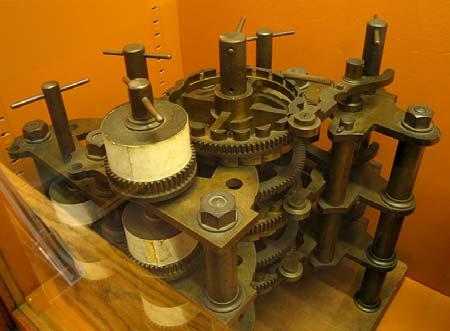 미분엔진설계 (1822) 로그와삼각함수값계산목적 자동기계식계산기