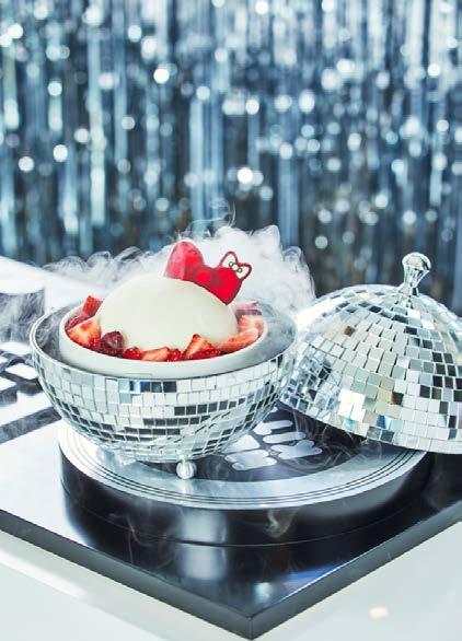 Hello Kitty Disco Bingsu For two people 37,000 헬로키티 디스코빙수 Hello Kitty! Hello Bingsu! Shaved ice served with red berry fruit compote and condensed milk jelly. DJ Hello Kitty will make you dance. 헬로키티! 헬로빙수!