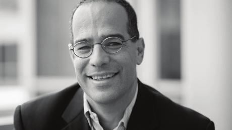 GIORA YARON 이스라엘 최고의 벤처 인큐베이터이자 네트워크 커뮤니케이션 전문가인 그는 Mercury Interactive의 이사장으로서 HP에