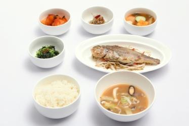 Korean Set Menu Chapter 4 W 115,000 Slow-cooked Whole Abalone, Fried Kelp Salad 통전복찜과부각샐러드