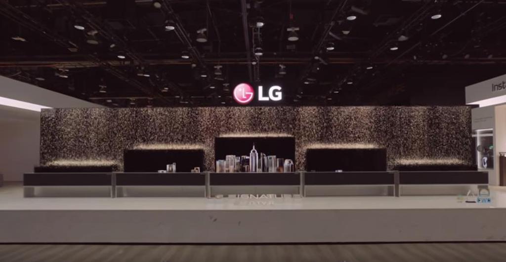 출품작양산하는 LG디스플레이에주목 LG전자의이번출품작은모두 LG디스플레이가양산예정인제품들로, LG디스플레이는 CES 2019 기간동안가장주목받았음 LG TV 역시빠르게 AI 가전생태계장악하고있는 Amazon과
