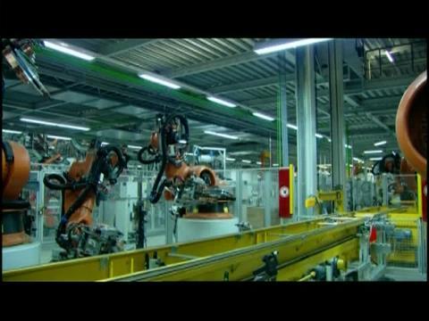 INDUSTRIAL ROBOT 4 Industrial robots in Automobile assembly line