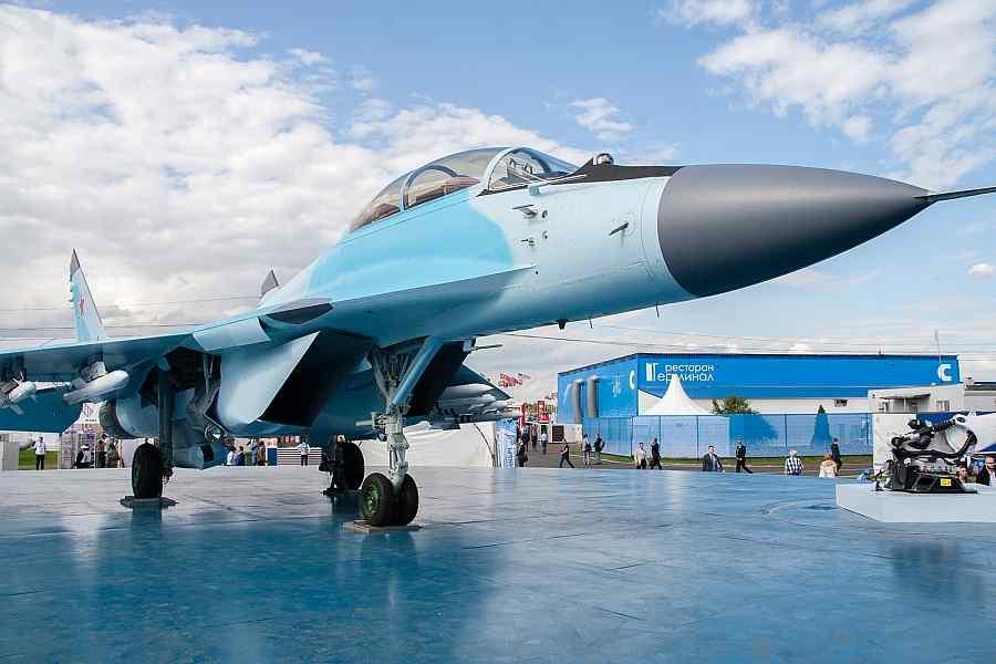 러 MiG 사, MiG-35 전투기개발시험완료 m MiG사가차세대전투기 MiG-35 최종시제기의비행시험을완료하고양산및전력화준비에착수하였음.