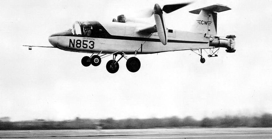 8 김재무 / 항공우주산업기술동향 15/2 (2017) pp. 3~10 5. 틸트프롭항공기 프로펠러주요제조사였던 Curtiss-Wright사는 1950대말기제트엔진항공기의실용화로프로펠러의수요가급감할것을우려하여이에대한타개책으로프로펠러를활용하여수직이착륙과고속비행이가능한틸트프로펠러항공기개발에착수했다.