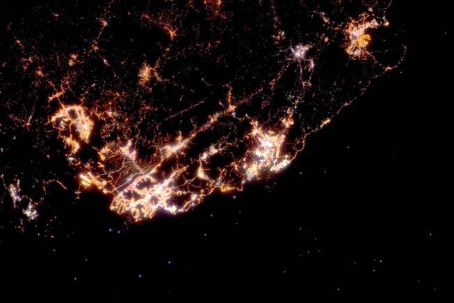 밤에본지구 한국, 부산 (2012) 별볼일있는밤하늘 - 천문연정교사연수- Credit: Science and Analysis
