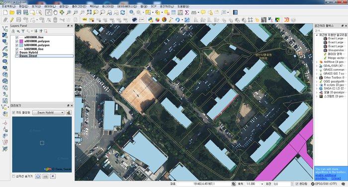 Google Maps, OpenStreetMap