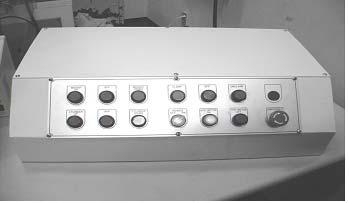 (2) Operating Panel Operating Panel 은 Power On/Off, Emergency Switch, Push Button Switch 의세부분으로구성된다. 아래 Figure 36 은 Operating Panel 의구성을나타낸것이고, Figure 37 은실물사진을나타낸것이다.