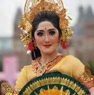 well of traditional dance movements based on ASEAN s Muslim