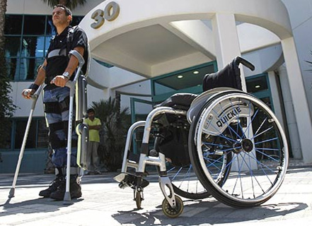 제5장 10대 미래유망기술 선정결과 및 기술 현황 Argo Medical Technologies사 Rewalk (이스라엘) - 하지 중증 장애인용 개인 직립 보조 및 보행 보조 장치인 Rewalk'를 개발.