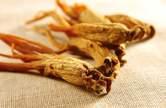 SAM which is top 0.5% among 6-year red ginseng delivers enriched nourishment to skin.