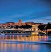madžarska Vikend v Budimpešti 2 dni VRHUNCI POTOVANJA: Donava s svojimi čudovitimi mostovi tudi kulturno ločuje Budim in Pešto.