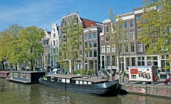nizozemska in?????? belgija Praznični skok v Amsterdam 2 dni Ravnina in kanali, nasipi in mlini na veter, srednjeveške hiše, ki se zrcalijo v vodi vse to vas spomni na Nizozemsko in Belgijo.