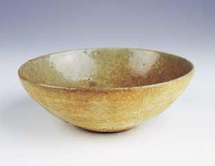 Bowl/ Celadon Goryeo Dynasty, 12th-13th C. Rim D. 16.6cm, Base D. 5.