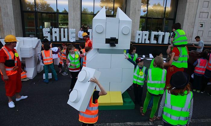 How LEGO got awesome to #SaveTheArtic by Greenpeace 2.