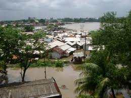 인도네시아에서는매년상습적인홍수피해가발생하고있는 년 월의홍수피해는사망 명 피해국민 만여명 복구비 억 만달려이며 년 올해 월에발생한홍수에서는사망