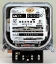 Digital Electricity Meters LD 시리즈 ( 양단자결선방식 ) Compact 사이즈사이즈축소로분전반과계량기함내설치가용이하며공간절약및활용도를높일수있습니다.