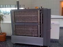 701(1953년 ) 컴퓨터개발 최초의저장프로그램방식 이후 IBM 700/7000 시리즈를개발