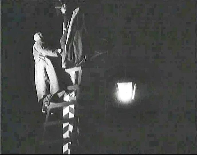 1927년에펙스가만든두편의영화중하나인 < 형제들 Братишка> 은코진체프와트라우베르그가직접시나리오를창작하면서 트럭에대한코미디-영화 (комедия-фильм о грузовике) 로장르를규정했다.