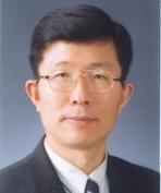 7월건국대학교전자공학과부교수 1999년 8월 ~ 현재서울대학교전기 컴퓨터공학부교수 < 관심분야 > 시퀀스, 시공간부호, LDPC, 암호학 신동준 (Dong-Joon Shin) 종신회원 1990년
