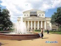7. 건축 1) 크렘린 에기록된다. 크렘린은모스크바의중심에위치한건축예술의기념비로서, 러시아의심장이자러시아의위대함의상징이다. 이는보로비쯔끼언덕위에위치하고있다.