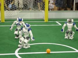 công nghệ robot, nhận dạng và xử lý các chuỗi hình ảnh liên tục trong thời gian thực, Mục tiêu dài hạn của đề án RoboCup là đến năm 2050, sẽ làm được một đội người máy có thể thắng đội bóng đá vô