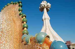 유네스코 카사바트요 Casa Batlló Map P.187-B2 1905~1907 년가우디작품으로사업가바 트요의의뢰로가우디가재건축한건물이다.