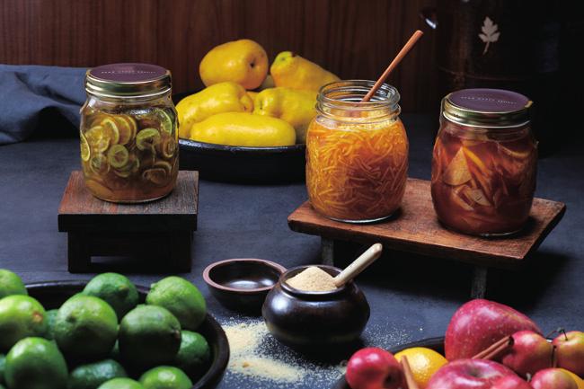 yeong tangerine(sudachi) and cinnamon apple with lemon