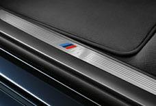 Combination examples Colours Equipment Technical data BMW Service THE BMW X5. M SPORT PACKAGE.