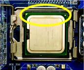 HT 기능요구사양 : 사용자의컴퓨터시스템에서하이퍼스레딩 (Hyper-Threading) 기술의기능을사용하려면, 다음의모든구성요소가필요합니다 : - CPU: HT 기술을지원하는 Intel Pentium 4 CPU -