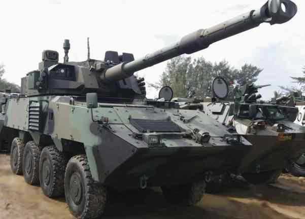 체코엑스칼리버아미사, 신형판두르 II CZ 전투장갑차개발 m 체코엑스칼리버아미 (Excalibur Army) 사가판두르 (Pandur) II CZ 화력지원차량 (FSV) 으로불리는새로운형상의 8 8 판두르 II CZ 전투장갑차 (AFV) 를개발함.