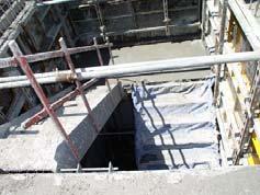 계단설치와동시에작업통로로이용할수있어작업효율성이우수하다.