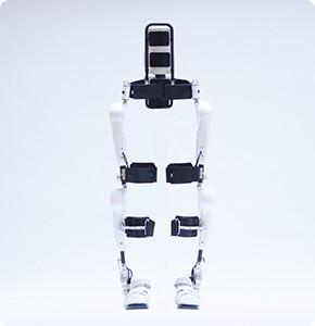 하반신마비환자가서서걸을수있도록설계된착용형로봇 외골격로봇최초로 FDA 승인을받아미국내임상용 / 개인용판매 <ReWalkers 6.0> 출처 : http://rewalk.
