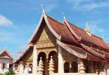 비엔티안 ( 위앙짠 ) Vientiane 73 Attraction 비엔티안의볼거리 시내중심가에사원과박물관이있다. 역사적으로중요시되는왓프라깨우, 원형을그대로보존한왓씨싸껫, 라오스의상징처럼여기는탓루앙을빼놓지말자. 시내중심가에있는사원들은숙소와가까우므로오다가다잠시들르면된다. 해질무렵메콩강변에앉아강건너태국풍경을감상하는것도나쁘지않다.