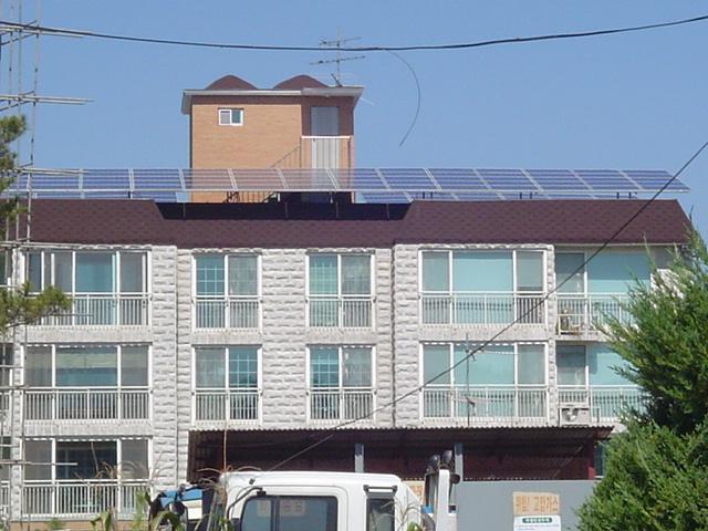 5. 국내 PV 적용사례 설치지역 대전유성구 ( 평지붕형 ) 설비형태 공동주택