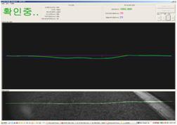 따라서 < 그림 2-15> 와같이노면의횡단에대해선형레이저를출력시키고동시에영상을촬영하여화상처리방식으로대상노면의상대적높이 (Profile) 를측정하여노면에발생한소성변형의깊이를구하게된다.