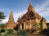 사원의모든벽을사암으 로만들었으며내벽기둥에는브라흐만상이새겨져있다. 담마양지사원 Dhammayangyi Temple_ 바간에서가장규모가큰사원으로비극의역사가담겨있다.