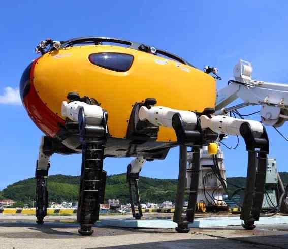 다관절복합이동해저로봇크랩스터 CR200 CR200은우리나라서해안처럼조류가세고시계가나쁜환경에서도작업할수있도록개발되었다. 크랩스터 CR200 은길이가 2.4m, 폭이 2.