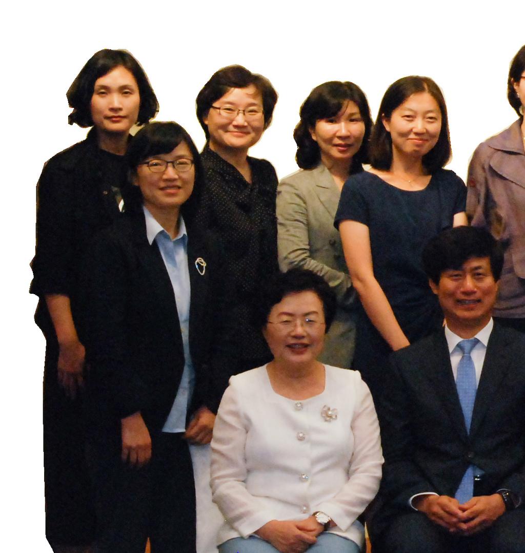 [ 기획 ] Gender Summit Asia-Pacific 2015 젠더혁신, 여성만의이슈아니다 - 젠더는혁신의문제로접근해야 과학기술분야의젠더혁신을통한신시장창출은현재우리기업들이고민하는국제경쟁력을높일수있는획기적인방안이고, 또정부가강조하는창조경제와도밀접한관련이있습니다. 결코여성들만의이슈가아닙니다.