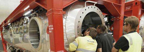 호주, 영 JFD 사가개발한잠수함구조체계운용승인 m 호주는영국 JFD사가개발한 1,470만달러짜리신형잠수함구조체계에대한운용을승인하였음.