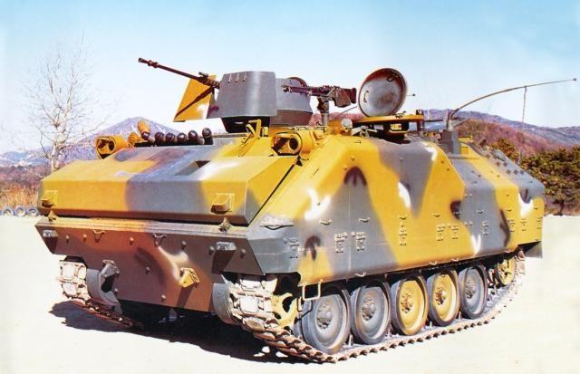 표 3-5 1980 년대장갑차성능비교 BTR-80A K-200 기동성 화력 생존성 성능 BTR-80A K-200 중량 14.5 톤 13.