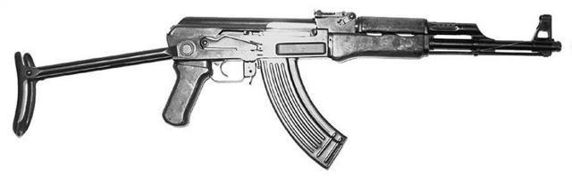 한군의소총에대해성능을비교하도록하겠다. 양측의가장대표적인화기로서 북한군의 AK-47 과한국군의 K-2 소총을대상으로한다. 가. 소총 1)AK-47 과 K-2 표 3-22 AK-47 과 K-2 성능비교 AK-47 K-2 성능 AK-47 K-2 중량 4.3kg 3.
