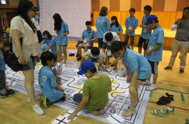 한국인터넷드림단리더학교지도교사협의회를실시하고, 지역 학교별우수사례를공유한네트워크를구축하였다.
