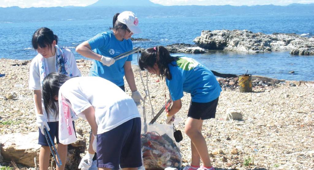 활동 한일중고생포럼 / 한일미래포럼 깨끗한바다를지키기위한한일중고생의봉사체험한일중고생포럼 Korea Japan Student Forum Korean and Japanese youth deepen