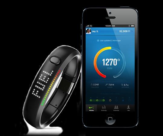 Figure 6 Nike+ Running App Nike는스마트폰이일반화되면서 Nike+