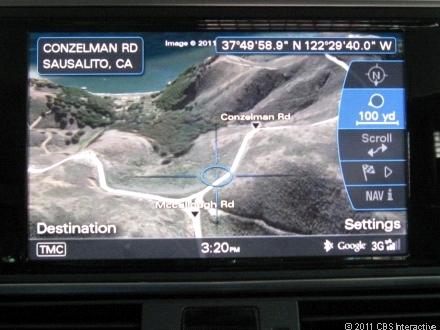 탑재된자동차가출시될것이라고밝혔으나, 어떤업체가첫 ' 안드로이드카 ' 를선보일 지는불확실 'OAA' 의협력사중하나인아우디는이미자체개발한내비게이션시스템에 구글어스 (Google Earth) 의 API 8) 를이용하고있으며, 향후 'OAA' 를중심으로 더욱다양한구글의기술과서비스를제공할수있기를기대 < 그림 4> 구글어스 (Google Earth) API