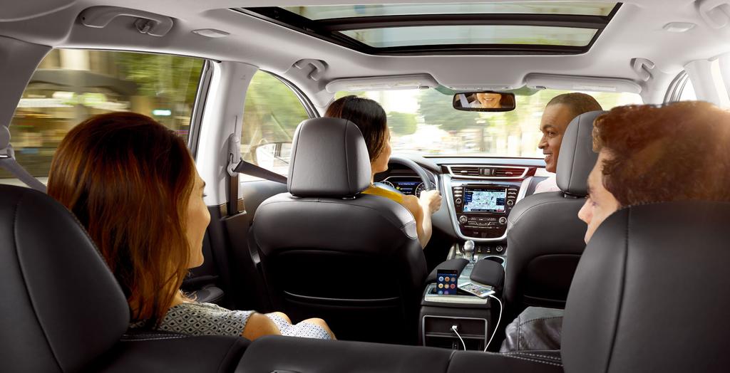 Advanced Drive-Assist Display. 운전자는 7 인치디스플레이를통해 언제든지필요한정보를확인할수있습니다. Passenger-friendly Screen. 8 인치터치스크린을통하여내비게이션과 음악등다양한콘텐츠를즐길수있습니다. YOU RE NOT JUST DRIVING, YOU RE HOSTING. 무라노가탑승자모두의여정을더욱즐겁게해줍니다.