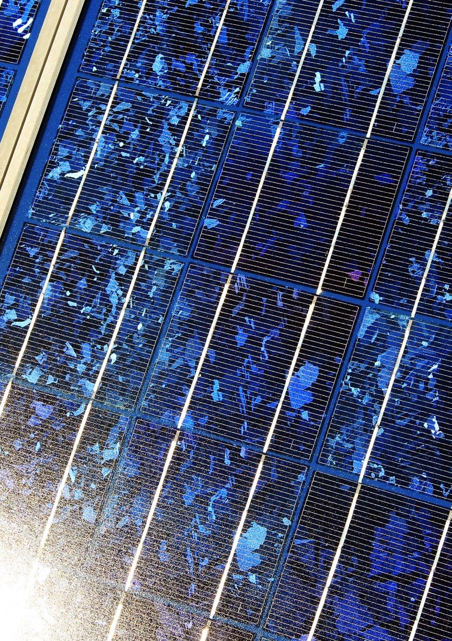 3. 태양광설치종류와부품 햇빛을전기로바꿔주는태양전지모듈은태양광발전의핵심부품입니다.