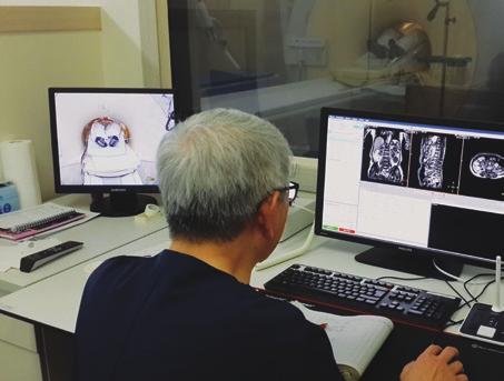 MRA는 MRI를 이용하여 두경부 혈관 촬영을 하는 방법으로 일반적인 MRI보다 더 얇게 두경부를 단층 촬영하여 컴퓨터에 재합성 및 혈관영상을 얻는