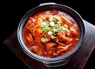 99 곰국시 ( 쌀국수 ) / 牛骨面条 Rice NOT included Rice noodle in Korean broth soup made out of cow bone & brisket, shank